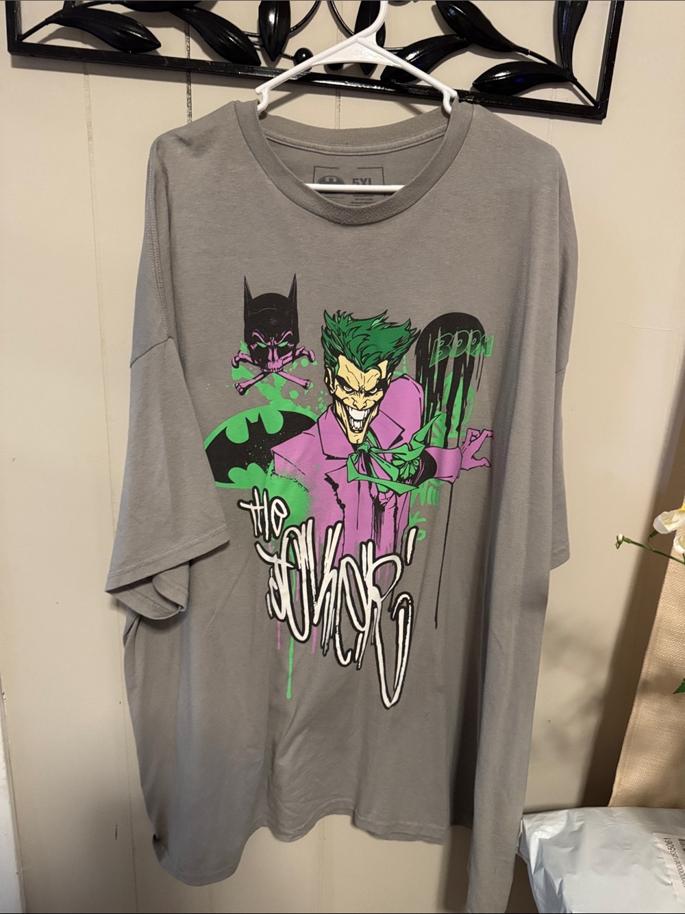 Men's Gray Joker & Batman Graphic Tee